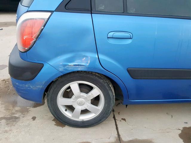 KNADE163266109735 - 2006 KIA RIO 5 BLUE photo 9