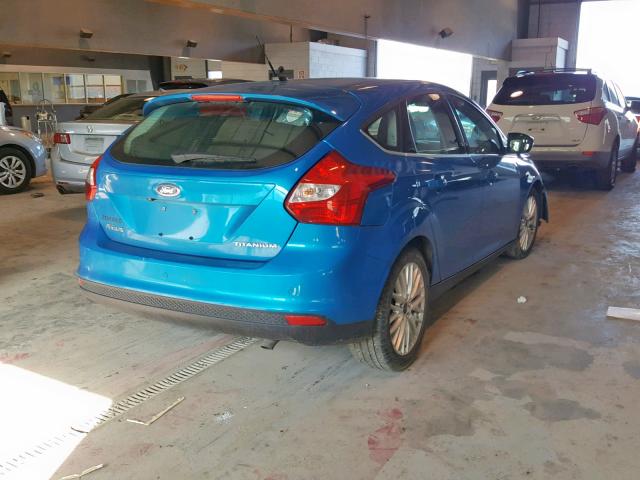 1FADP3N28EL262076 - 2014 FORD FOCUS TITA BLUE photo 4