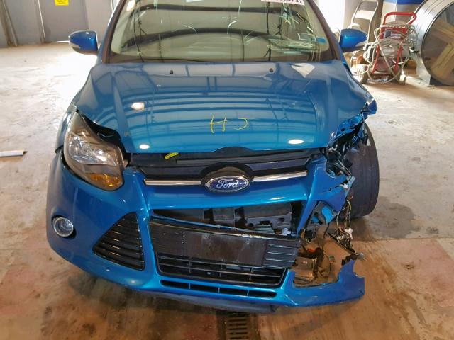 1FADP3N28EL262076 - 2014 FORD FOCUS TITA BLUE photo 7