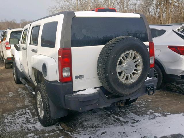 5GTDN13E678136749 - 2007 HUMMER H3 WHITE photo 3