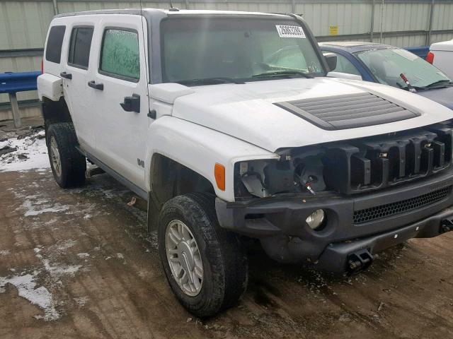 5GTDN13E678136749 - 2007 HUMMER H3 WHITE photo 9