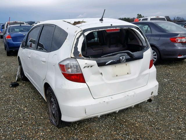 JHMGE8G3XDC012156 - 2013 HONDA FIT WHITE photo 3