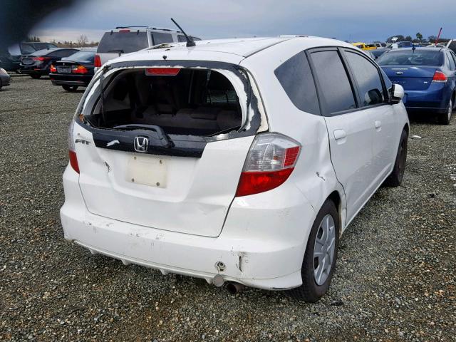 JHMGE8G3XDC012156 - 2013 HONDA FIT WHITE photo 4