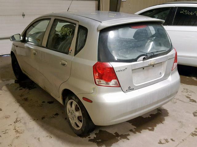 KL1TJ62664B119560 - 2004 CHEVROLET AVEO LS SILVER photo 3