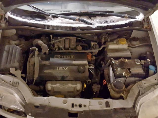 KL1TJ62664B119560 - 2004 CHEVROLET AVEO LS SILVER photo 7