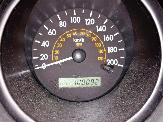 KL1TJ62664B119560 - 2004 CHEVROLET AVEO LS SILVER photo 8