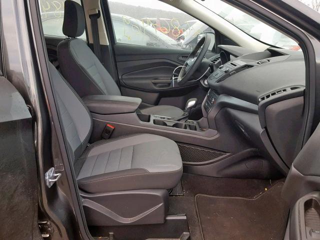 1FMCU0F73JUB00959 - 2018 FORD ESCAPE S GRAY photo 5