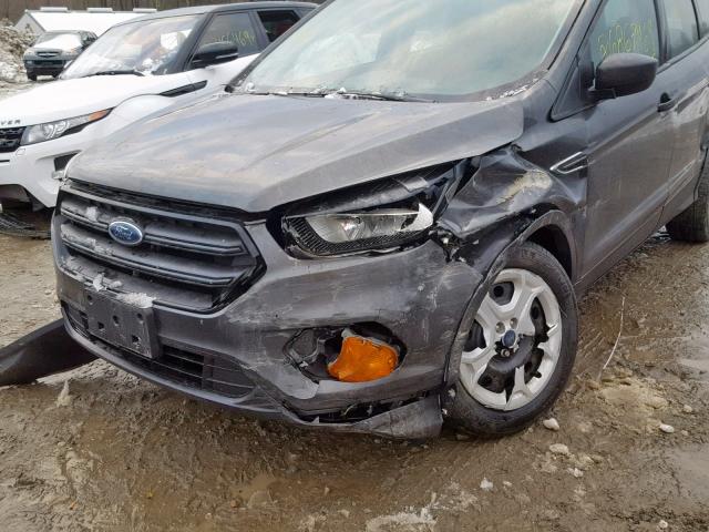 1FMCU0F73JUB00959 - 2018 FORD ESCAPE S GRAY photo 9