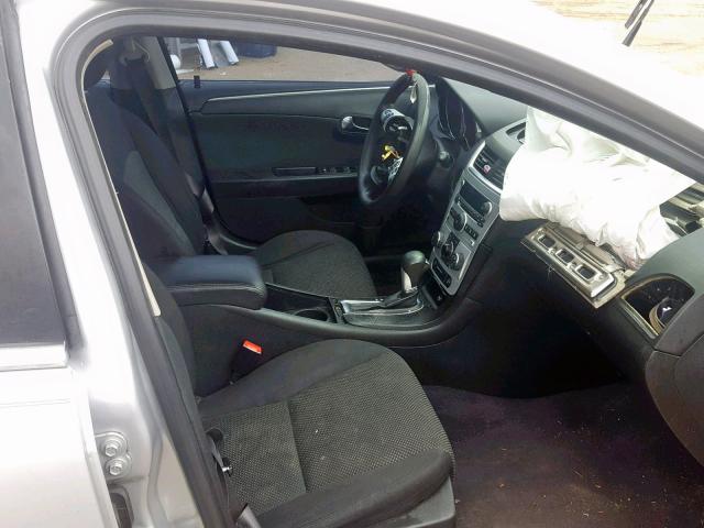 1G1ZC5EU0CF190951 - 2012 CHEVROLET MALIBU 1LT SILVER photo 5