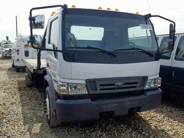 3FRML55Z28V069467 - 2008 FORD LOW CAB FO WHITE photo 1