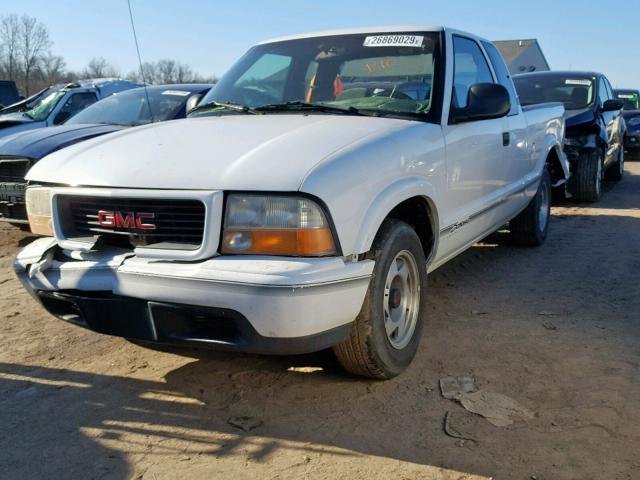 1GTCS1940WK507447 - 1998 GMC SONOMA WHITE photo 2