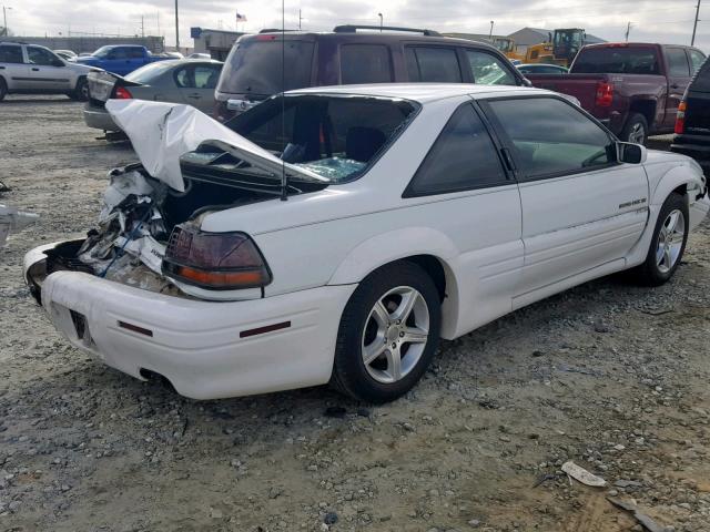 1G2WJ12M8RF226315 - 1994 PONTIAC GRAND PRIX WHITE photo 2