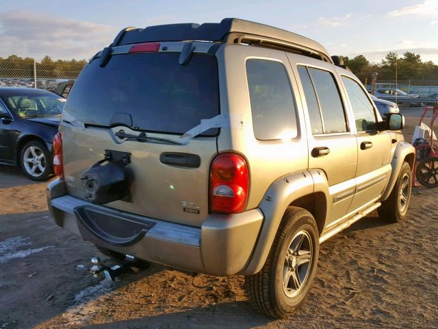 1J4GL38K64W101781 - 2004 JEEP LIBERTY RE GOLD photo 4