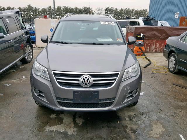 WVGBV75NX9W526231 - 2009 VOLKSWAGEN TIGUAN SE GRAY photo 9