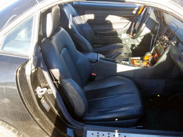 WDBKK65F21F209661 - 2001 MERCEDES-BENZ SLK 320 BLACK photo 6