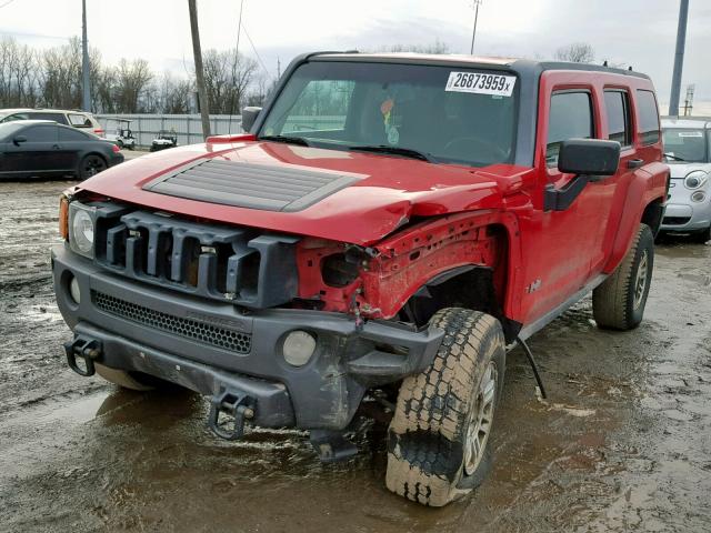 5GTDN136968106846 - 2006 HUMMER H3 RED photo 2