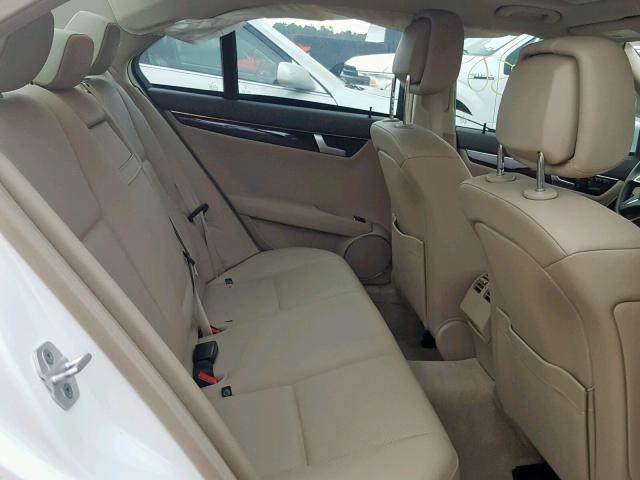 WDDGF4HB5DA845376 - 2013 MERCEDES-BENZ C 250 WHITE photo 6