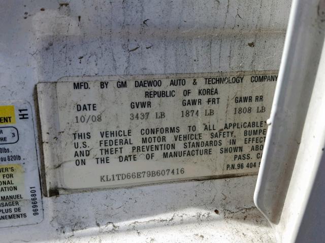 KL1TD66E79B607416 - 2009 CHEVROLET AVEO LS WHITE photo 10