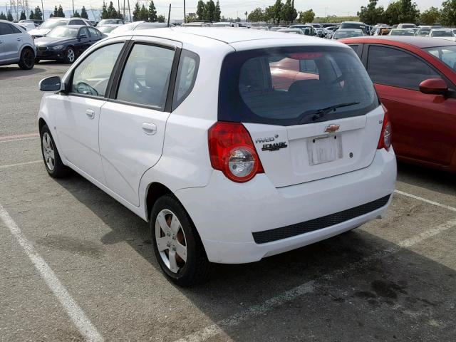 KL1TD66E79B607416 - 2009 CHEVROLET AVEO LS WHITE photo 3