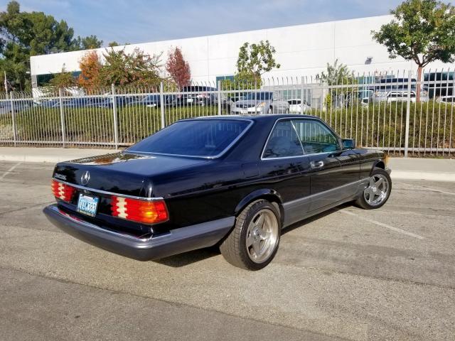 WDBCA45E7KA437737 - 1989 MERCEDES-BENZ 560 SEC BLACK photo 3