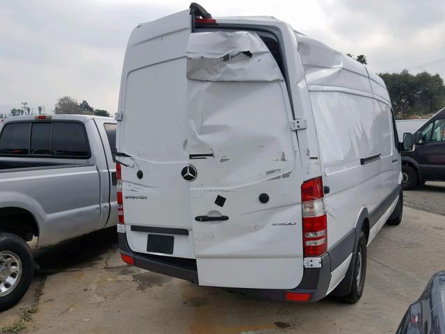 WD3PE8CD0JP598655 - 2018 MERCEDES-BENZ SPRINTER 2 WHITE photo 4