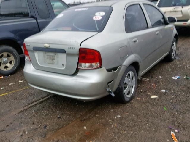 KL1TD52694B167524 - 2004 CHEVROLET AVEO SILVER photo 4