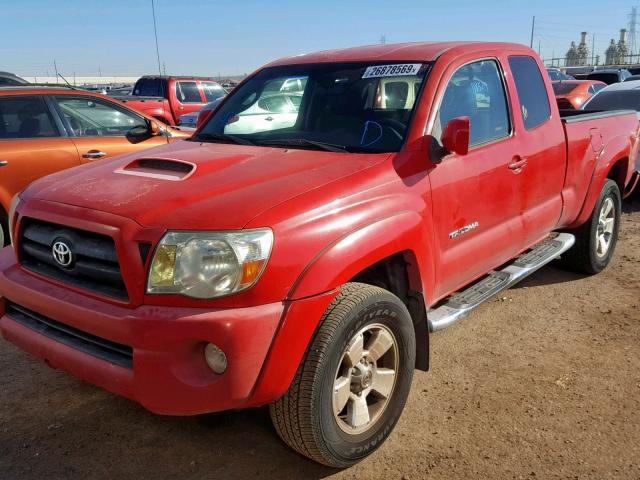 5TETU62N77Z459050 - 2007 TOYOTA TACOMA PRE RED photo 2