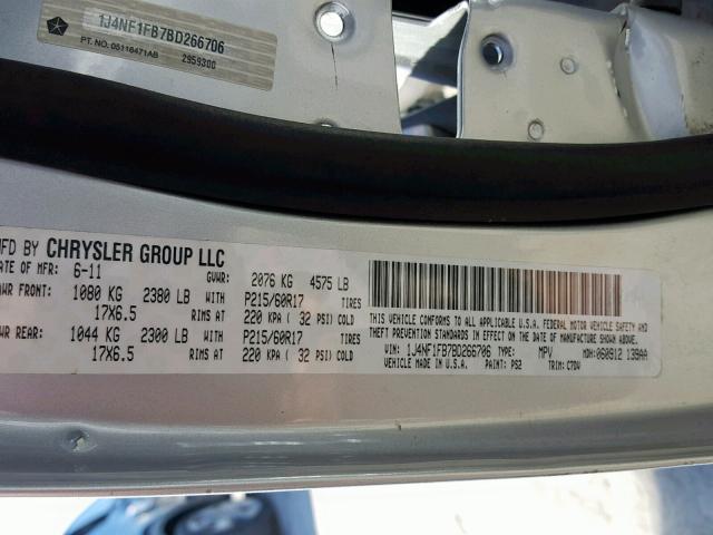 1J4NF1FB7BD266706 - 2011 JEEP COMPASS SP ვერცხლისფერი ფოტო 10