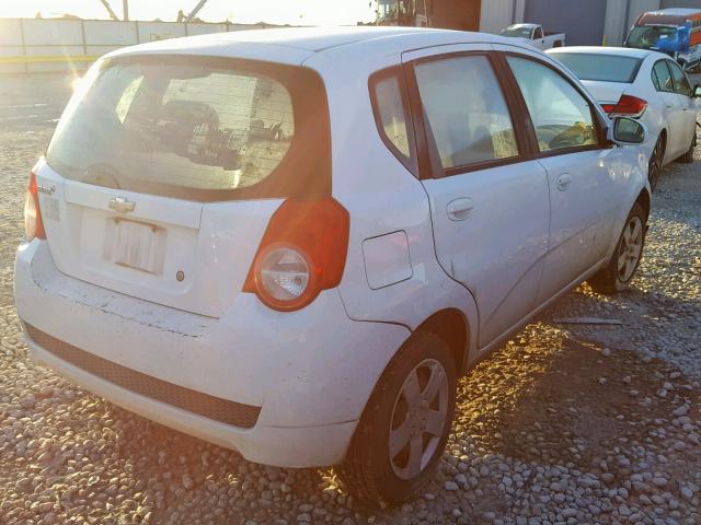 KL1TD6DE6BB212684 - 2011 CHEVROLET AVEO LS WHITE photo 4