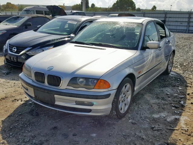 WBAAM3332XFP57678 - 1999 BMW 323I AUTOM SILVER photo 2