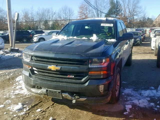 1GCVKREC7HZ306837 - 2017 CHEVROLET SILVERADO GRAY photo 2