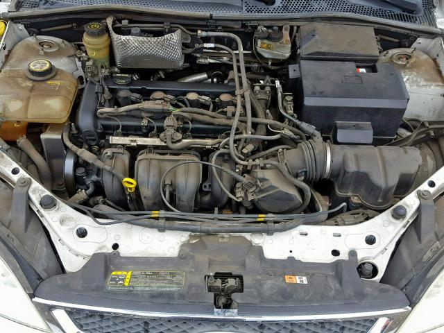 3FAFP37N75R136017 - 2005 FORD FOCUS ZX5 WHITE photo 7