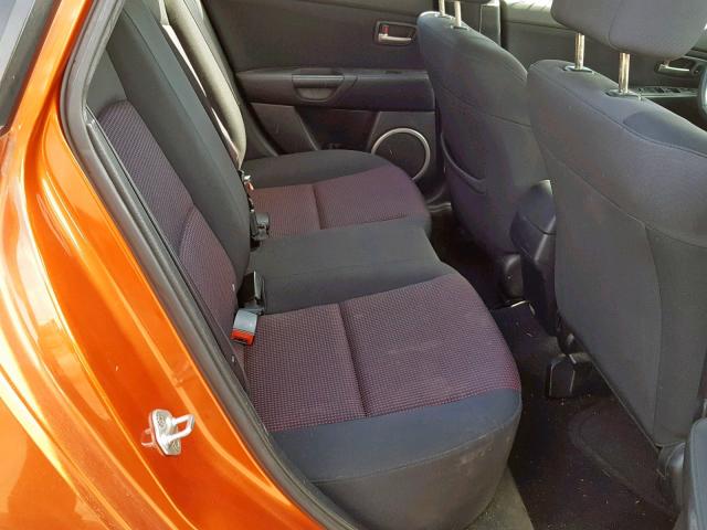 JM1BK143551249330 - 2005 MAZDA 3 HATCHBAC ORANGE photo 6