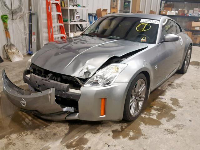 JN1AZ34D96M309267 - 2006 NISSAN 350Z COUPE GRAY photo 2