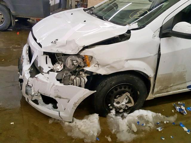 1G1JA6SH1E4222451 - 2014 CHEVROLET SONIC LS WHITE photo 9