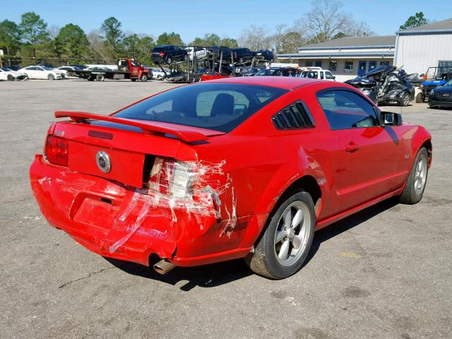 1ZVHT82H975367467 - 2007 FORD MUSTANG GT RED photo 4