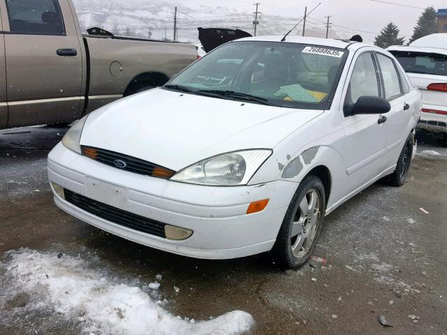 1FAFP38321W211601 - 2001 FORD FOCUS ZTS WHITE photo 2