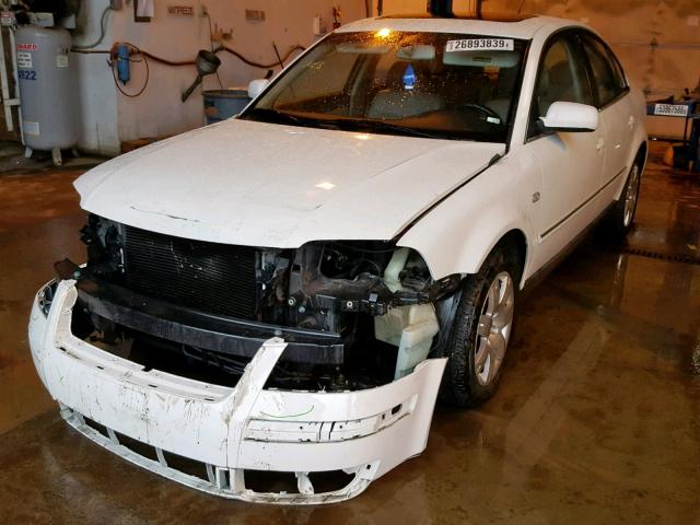 WVWRH63B01E153059 - 2001 VOLKSWAGEN PASSAT GLX 白色 照片 2