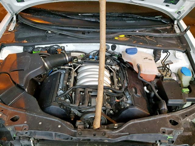 WVWRH63B01E153059 - 2001 VOLKSWAGEN PASSAT GLX 白色 照片 7