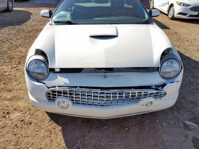 1FAHP60A32Y104258 - 2002 FORD THUNDERBIR WHITE photo 9