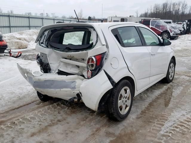 1G1JA6SH2F4131495 - 2015 CHEVROLET SONIC LS 白色 照片 4