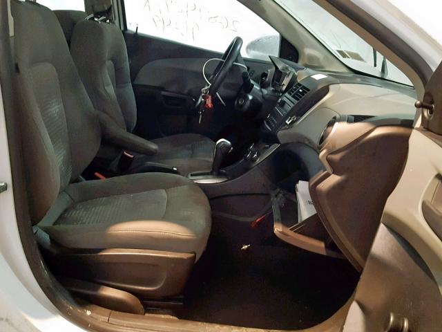 1G1JA6SH2F4131495 - 2015 CHEVROLET SONIC LS 白色 照片 5