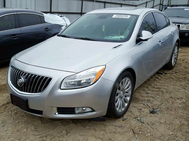 2G4GS5EV9D9248183 - 2013 BUICK REGAL PREM SILVER photo 2