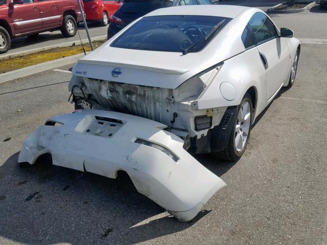 JN1AZ34E25M651358 - 2005 NISSAN 350Z COUPE WHITE photo 4