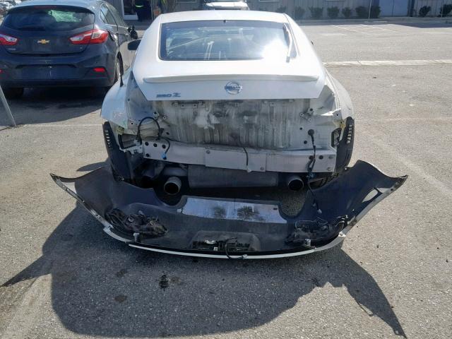 JN1AZ34E25M651358 - 2005 NISSAN 350Z COUPE WHITE photo 9