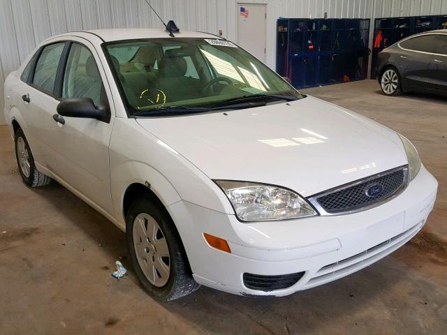 1FAHP34N27W323193 - 2007 FORD FOCUS ZX4 WHITE photo 1