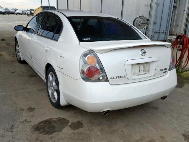 1N4BL11DX4C132930 - 2004 NISSAN ALTIMA SE WHITE photo 3