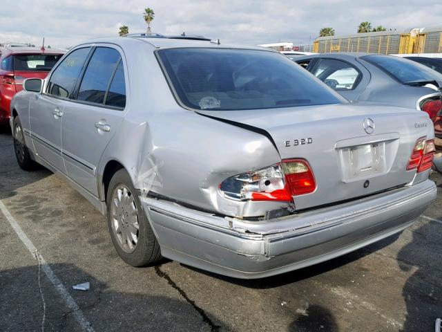 WDBJF82J41X046493 - 2001 MERCEDES-BENZ E 320 4MAT SILVER photo 3