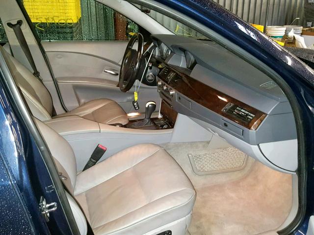 WBANN73566CN02328 - 2006 BMW 530 XIT BLUE photo 5
