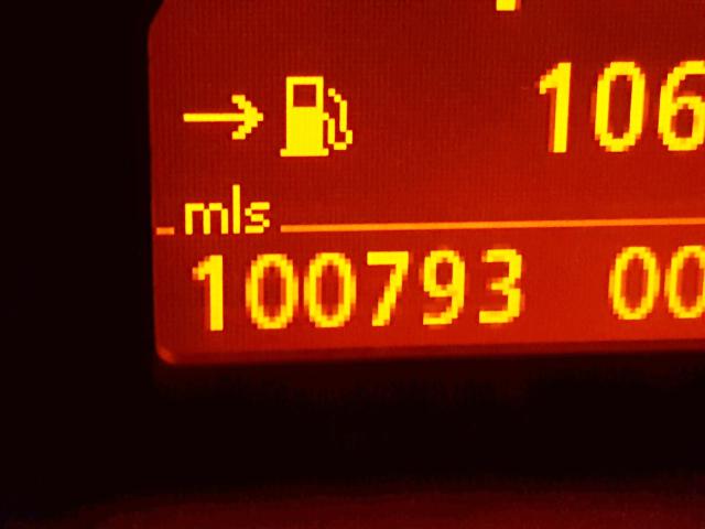 WBANN73566CN02328 - 2006 BMW 530 XIT BLUE photo 8